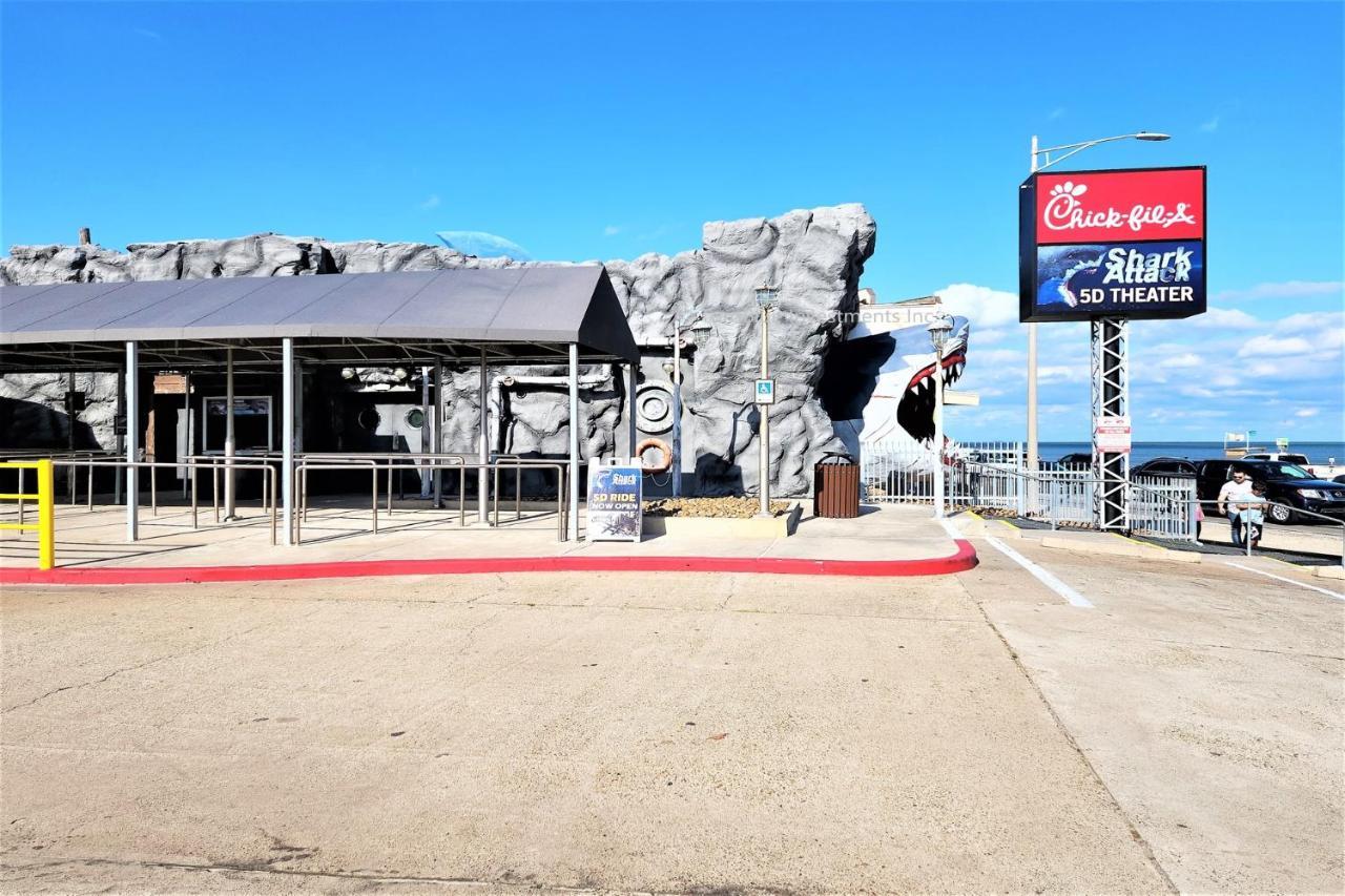 גלווסטון Casaazul-2605A-Couples Retreat By Beach & Pleasure Pier 1 Block Away- 2Bed 2Bath- 7 Minutes To Cruise Terminal מראה חיצוני תמונה