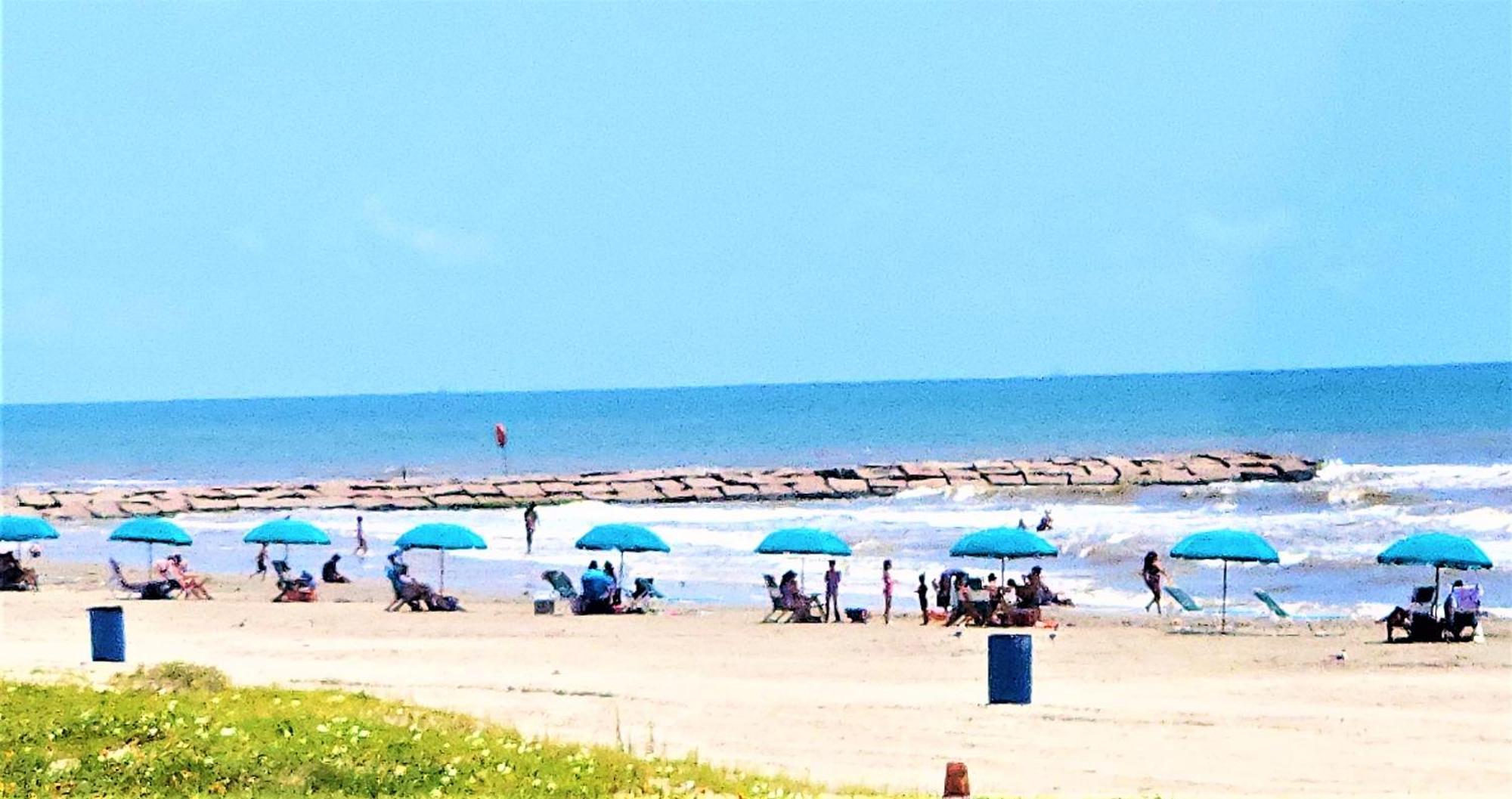 גלווסטון Casaazul-2605A-Couples Retreat By Beach & Pleasure Pier 1 Block Away- 2Bed 2Bath- 7 Minutes To Cruise Terminal מראה חיצוני תמונה